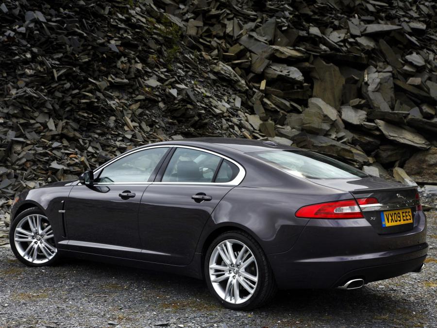  Jaguar XF Diesel S 2009 года  (фото 5 из 82)